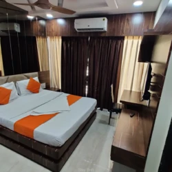 3 Bedroom Service Apartments for Expats in Magarpatta City Pune