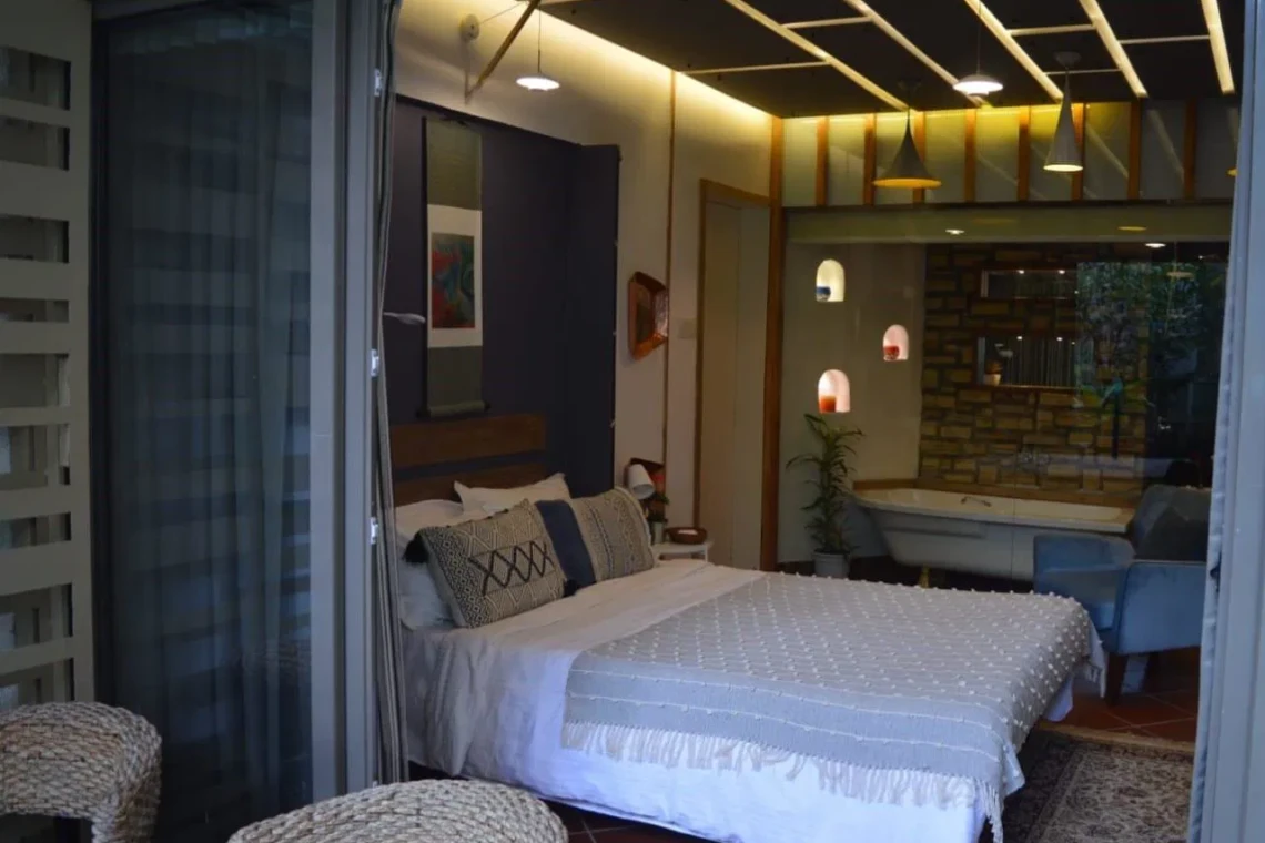 5Star 3BHK Service Apartments for Expats in Baner