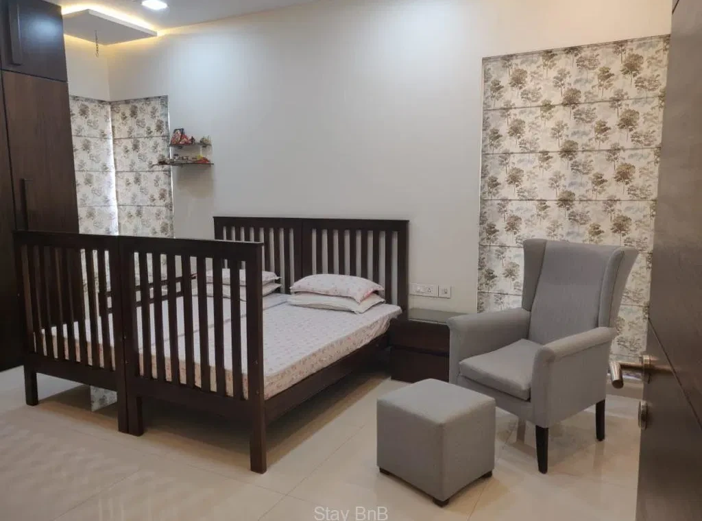 Spacious 4BHK Service Apartments for Expats in Kalyani Nagar