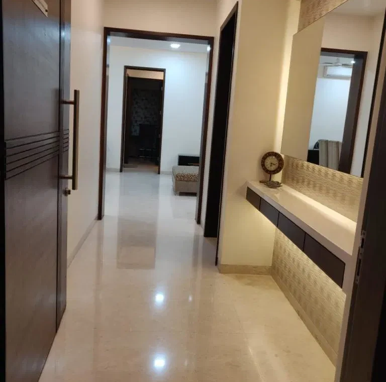 Spacious 4BHK Service Apartments for Expats in Kalyani Nagar