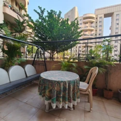 Spacious 4BHK Service Apartments for Expats in Magarpatta City Pune