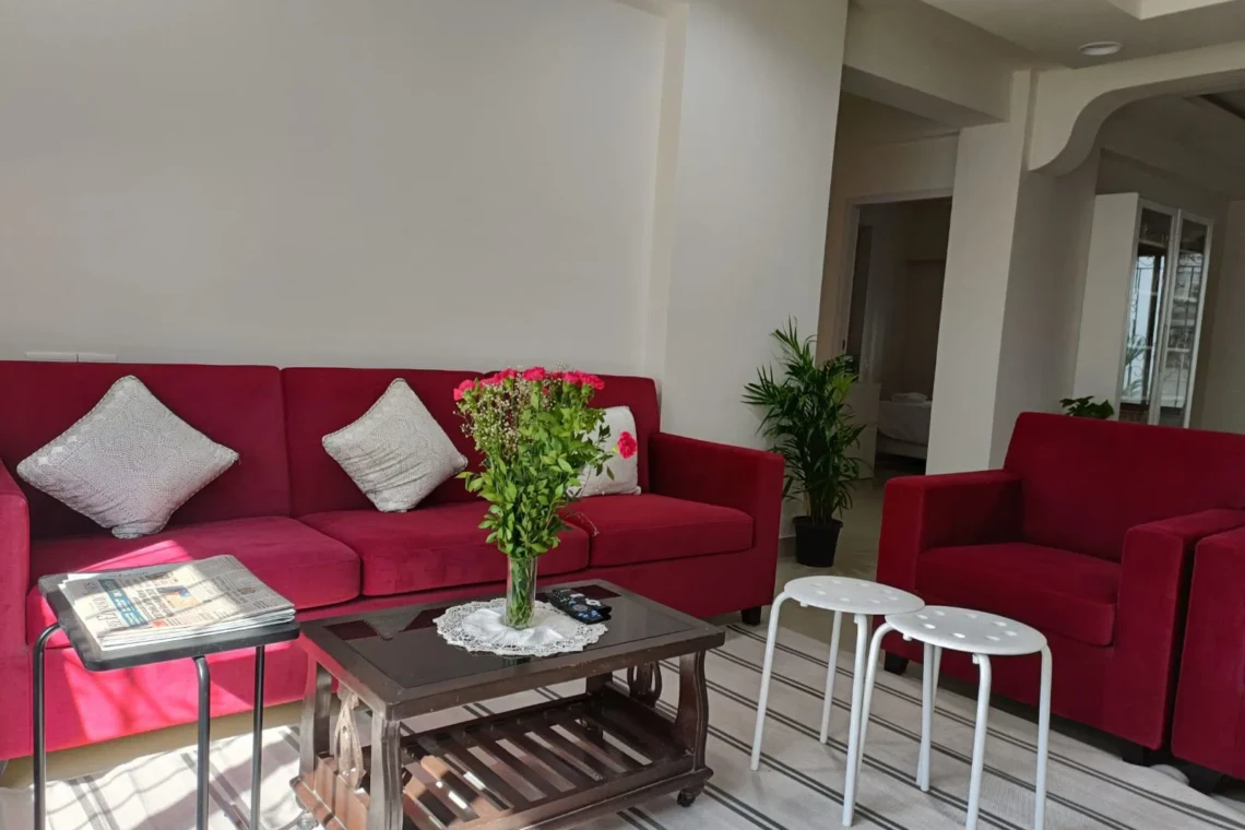 Standard 2BHK Service Apartments for Expats in koregaon Park