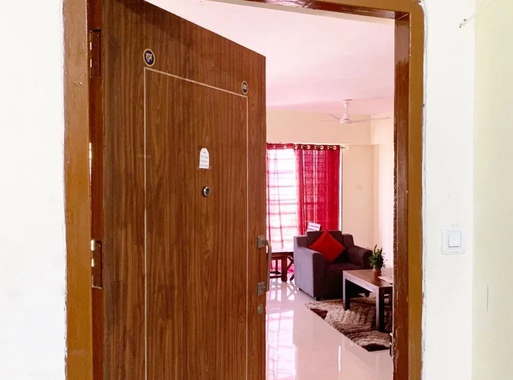 Standard 2BHK Service Apartments for Expats in koregaon Park