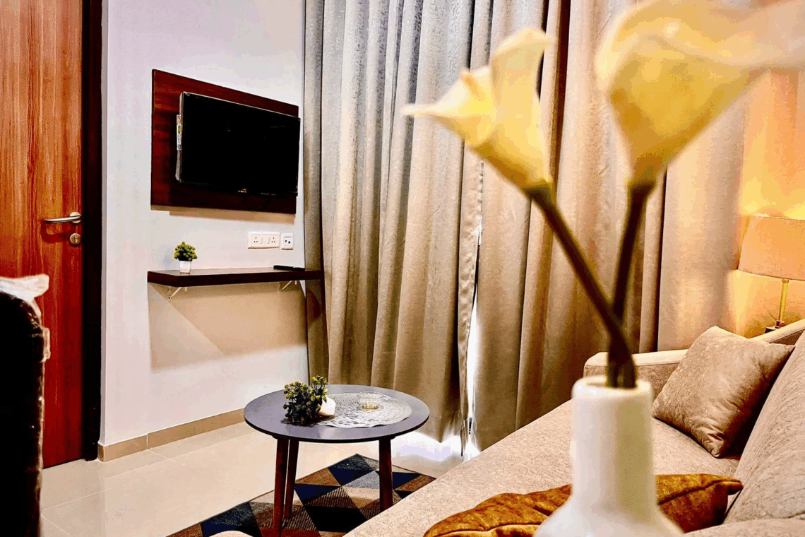 1BHK Service Apartments for Expats in Kharadi
