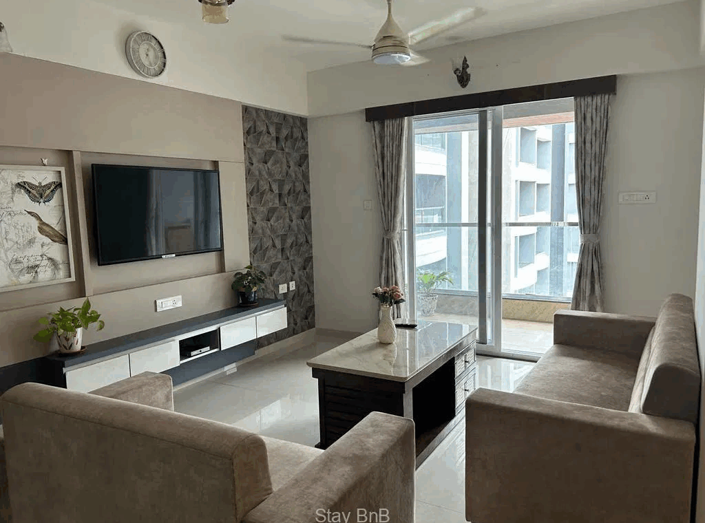 Spacious 2BHK Service Apartments for Expats in Viman Nagar, Pune