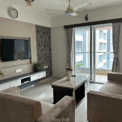 Spacious 2BHK Service Apartments for Expats in Viman Nagar, Pune