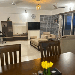 Spacious 2BHK Service Apartments for Expats in Viman Nagar, Pune