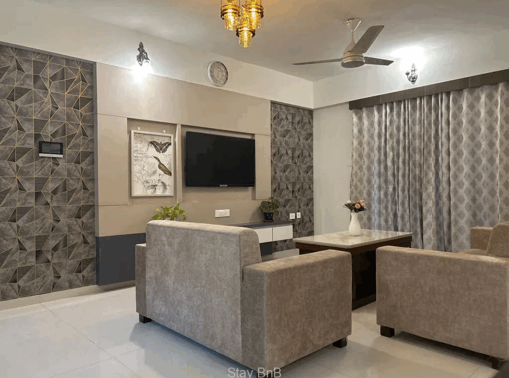Spacious 2BHK Service Apartments for Expats in Viman Nagar, Pune