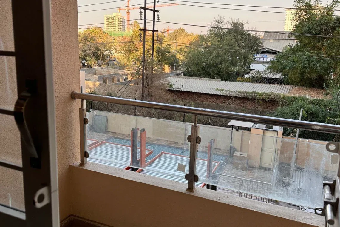 Spacious 3BHK Service Apartments for Expats in Koregaon Park