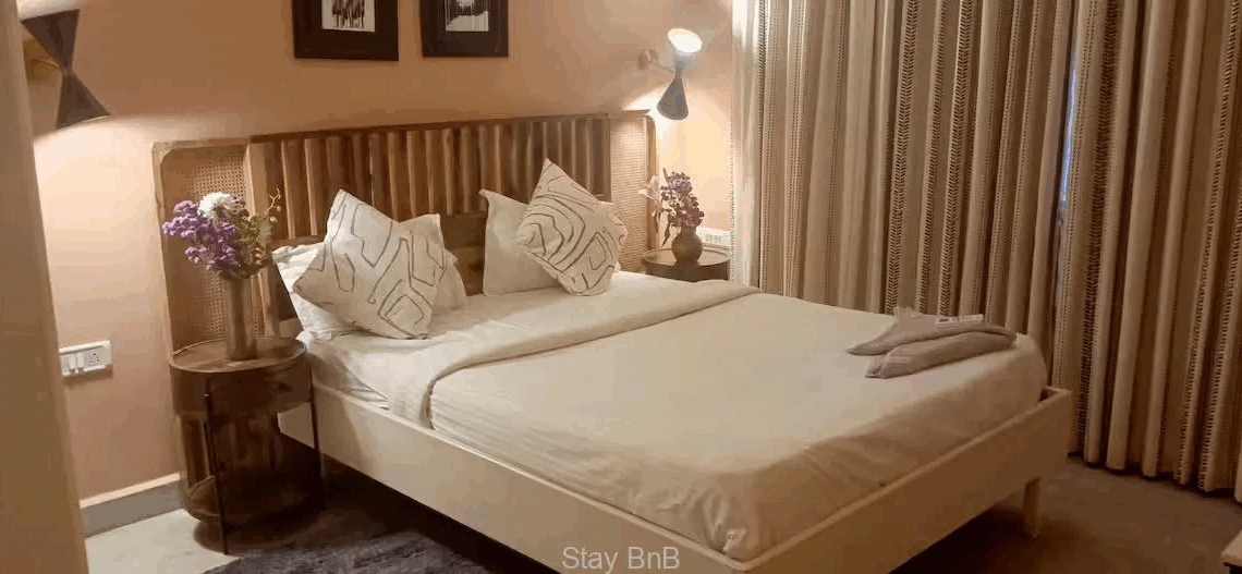 Standard 2BHK Service Apartments for Expats in Koregaon Park, Pune