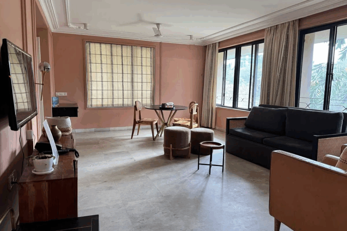 Standard 2BHK Service Apartments for Expats in Koregaon Park, Pune