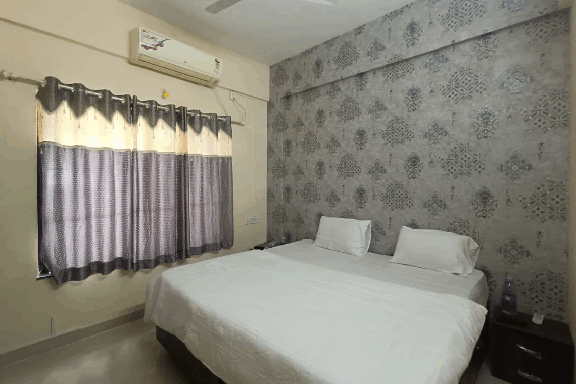 Standard 3BHK Villa Service Apartments for Expats in Baner Pune