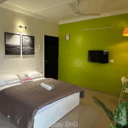 Studio Service Apartments for Expats in Koregaon Park Annex, Pune